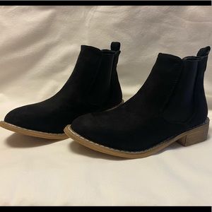 Seven 7 Black Ankle Boots Shoes Size 6